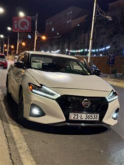 Nissan Maxima